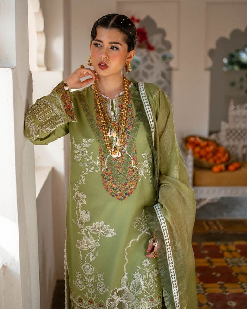 Embroidered Lawn Unstitched Suit thumbnail