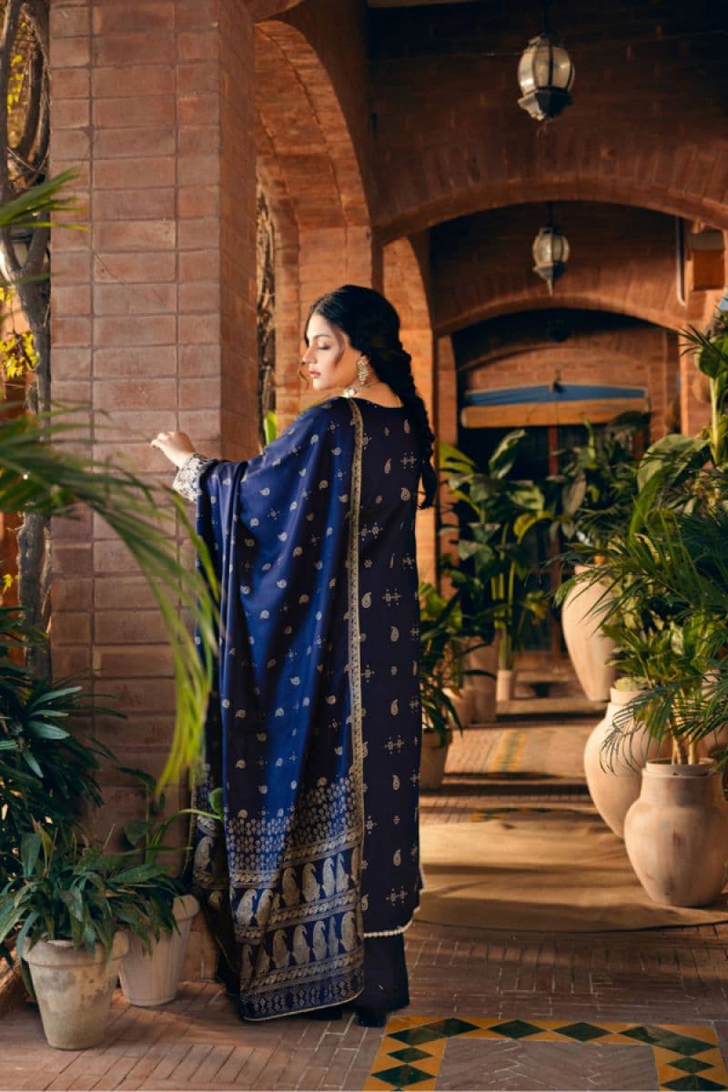 Embroidered Linen 3 Piece Unstitched Suit thumbnail