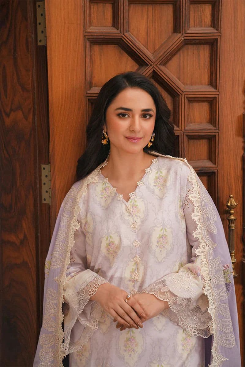 Embroidered Karandi 3 Piece Unstitched Suit thumbnail