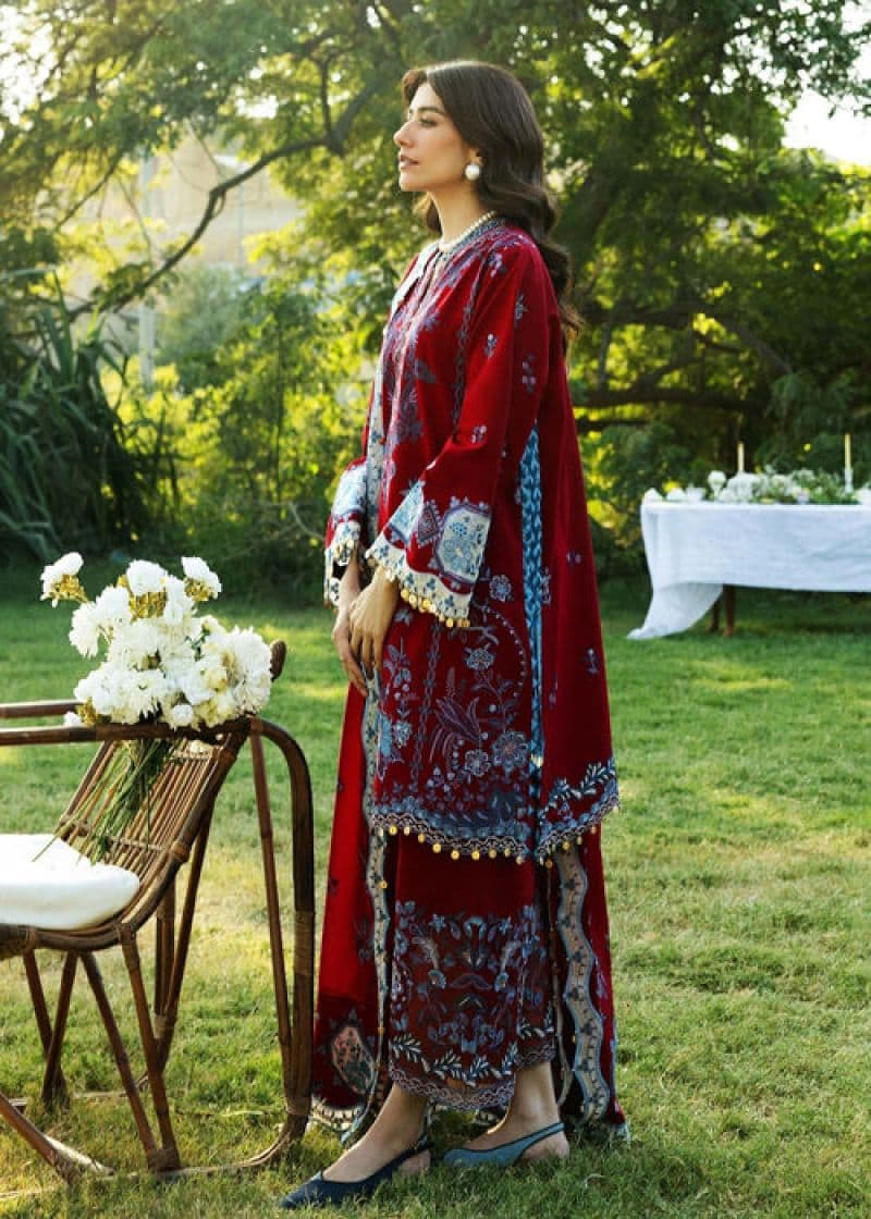 Embroidered Cambric 3 Piece Unstitched Suit thumbnail