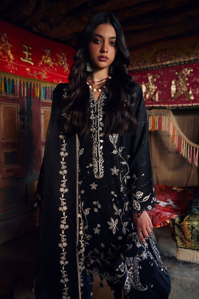 Embroidered Cambric 3 Piece Unstitched Suit thumbnail