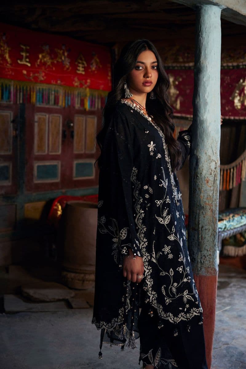 Embroidered Cambric 3 Piece Unstitched Suit thumbnail