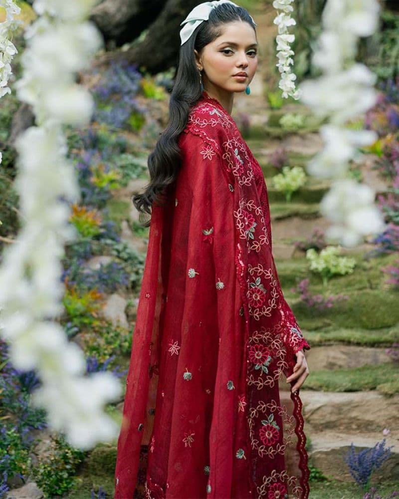 RED ROSE thumbnail