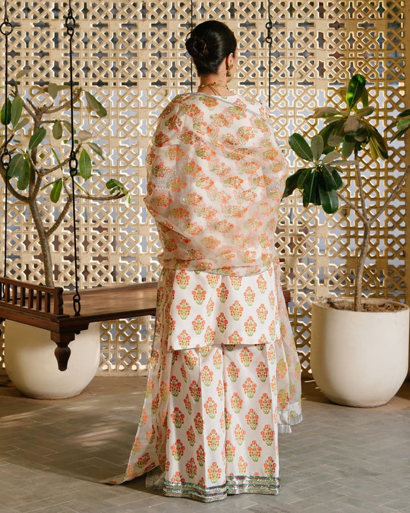 Pure White Silk Ready-to-Wear Suit thumbnail