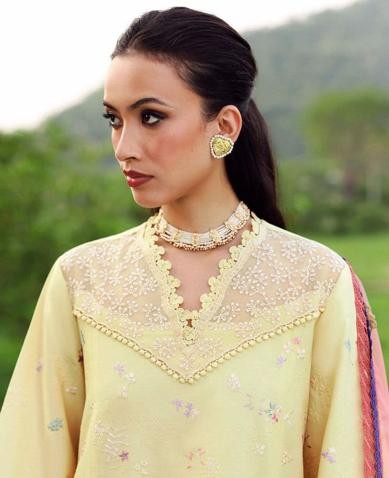 Embroidered Cambric 1 Piece Unstitched Suit