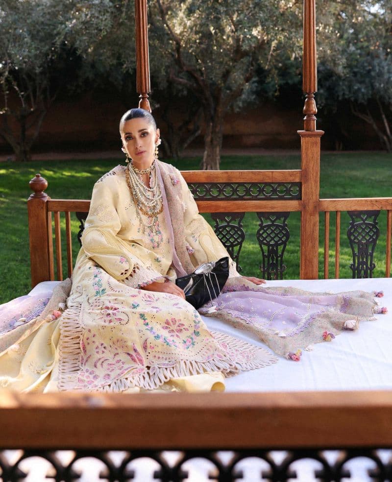 Embroidered Cambric 1 Piece Unstitched Suit thumbnail