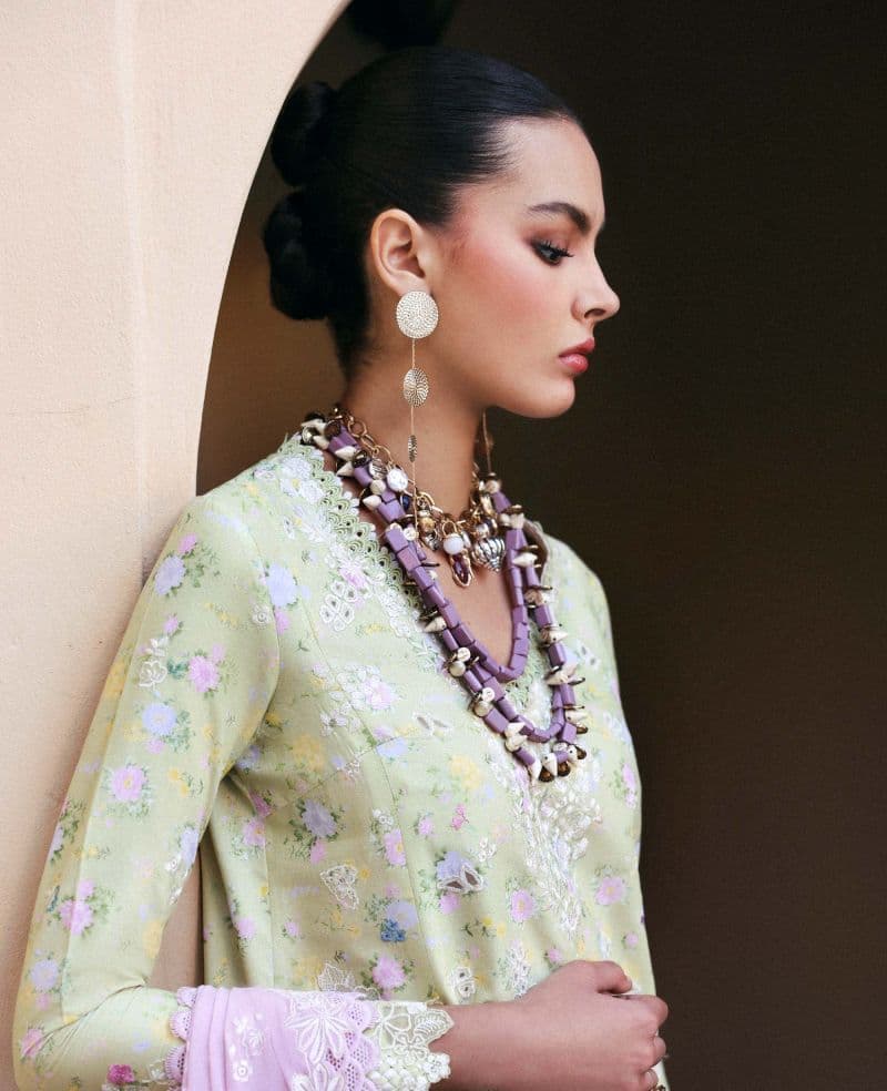 Embroidered Cambric 1 Piece Unstitched Suit