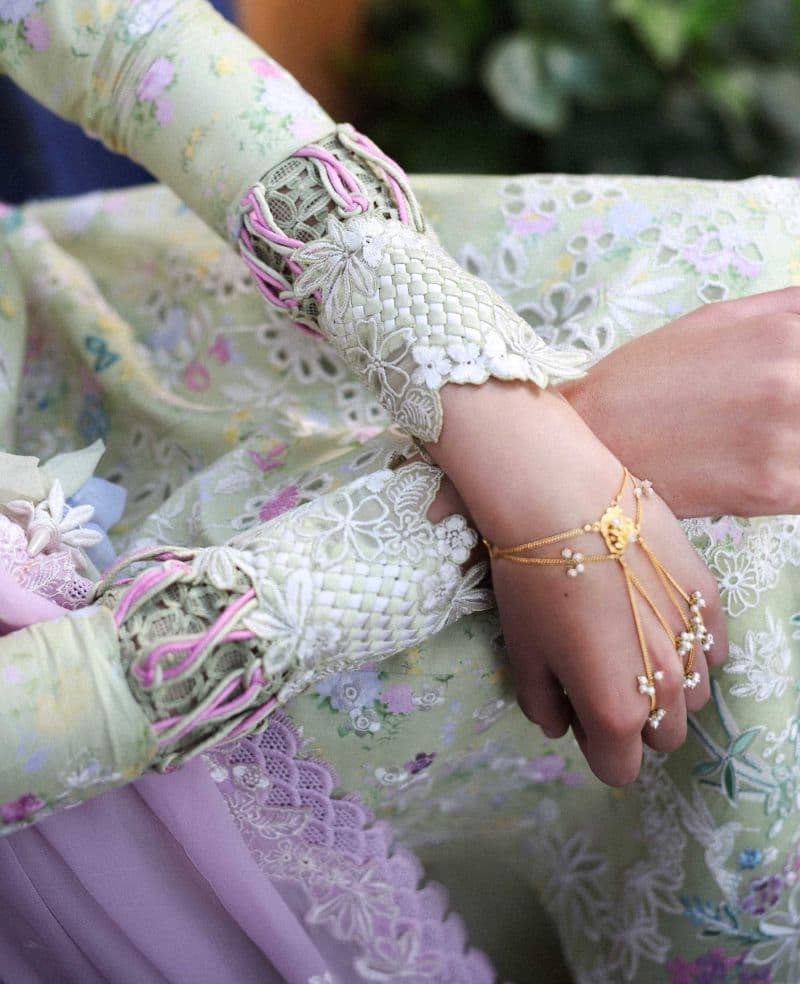 Embroidered Cambric 1 Piece Unstitched Suit