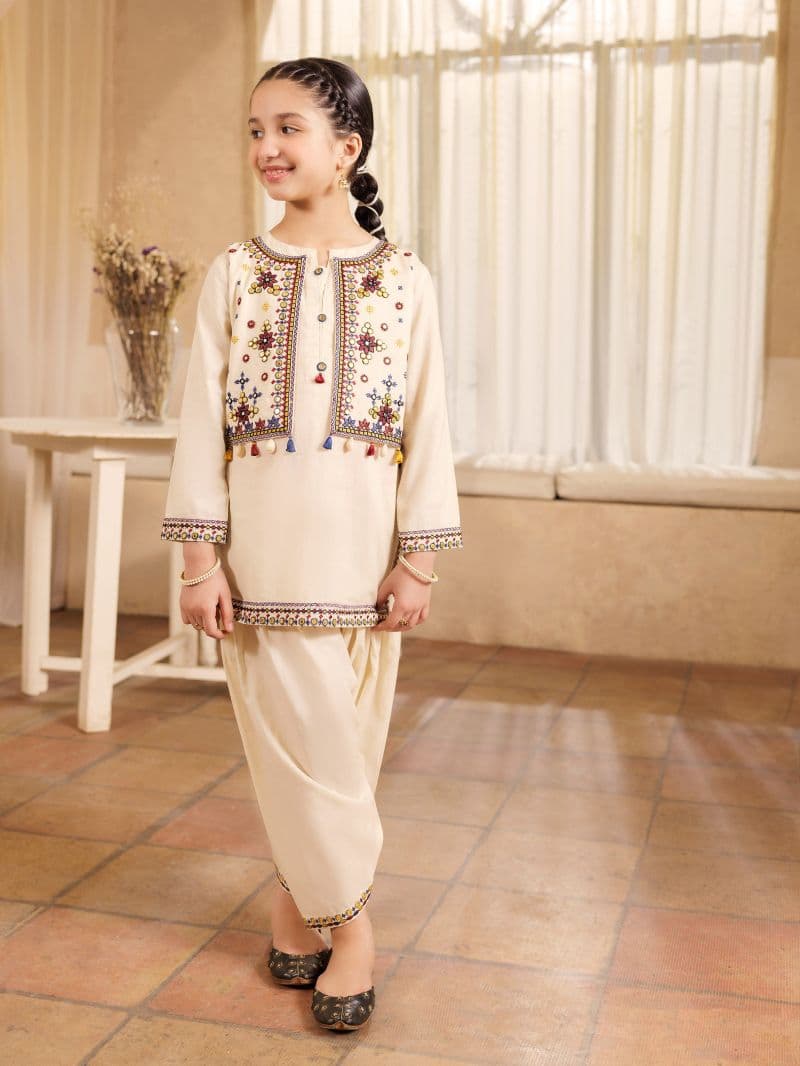 Embroidered Lawn Co-Ord Set - EGTKE5-71012ST