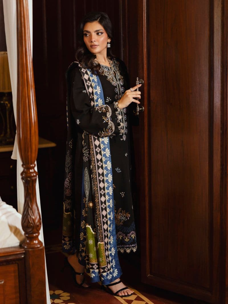 Embroidered Khaddar Suit - EWU5V11-32007-3P