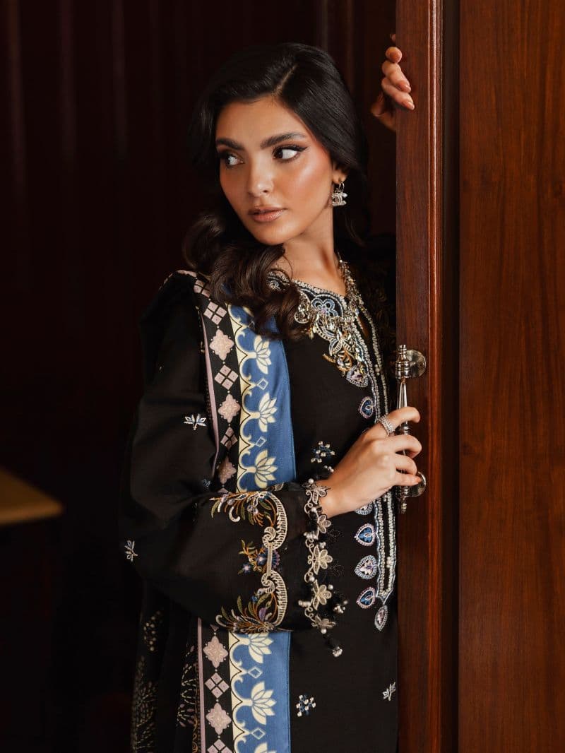 Embroidered Khaddar Suit - EWU5V11-32007-3P