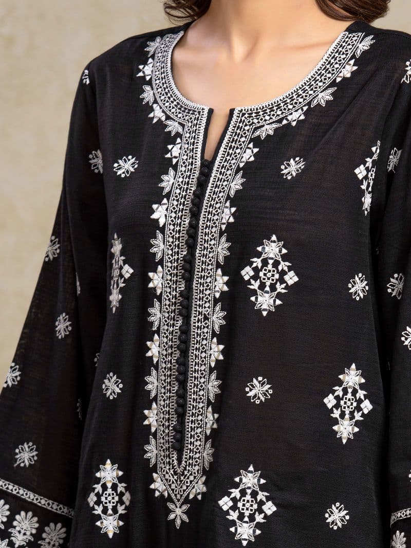 Embroidered Khaddar Suit - EWU5V11-32013-3P