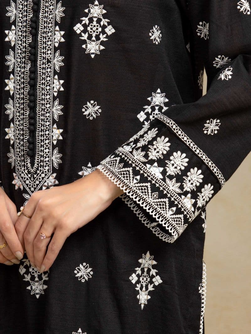 Embroidered Khaddar Suit - EWU5V11-32013-3P