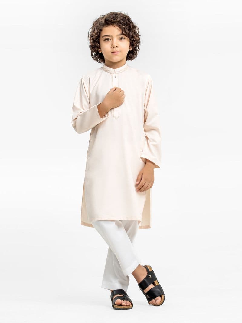 Embroidered Blended Kurta