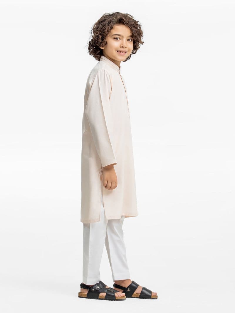 Embroidered Blended Kurta