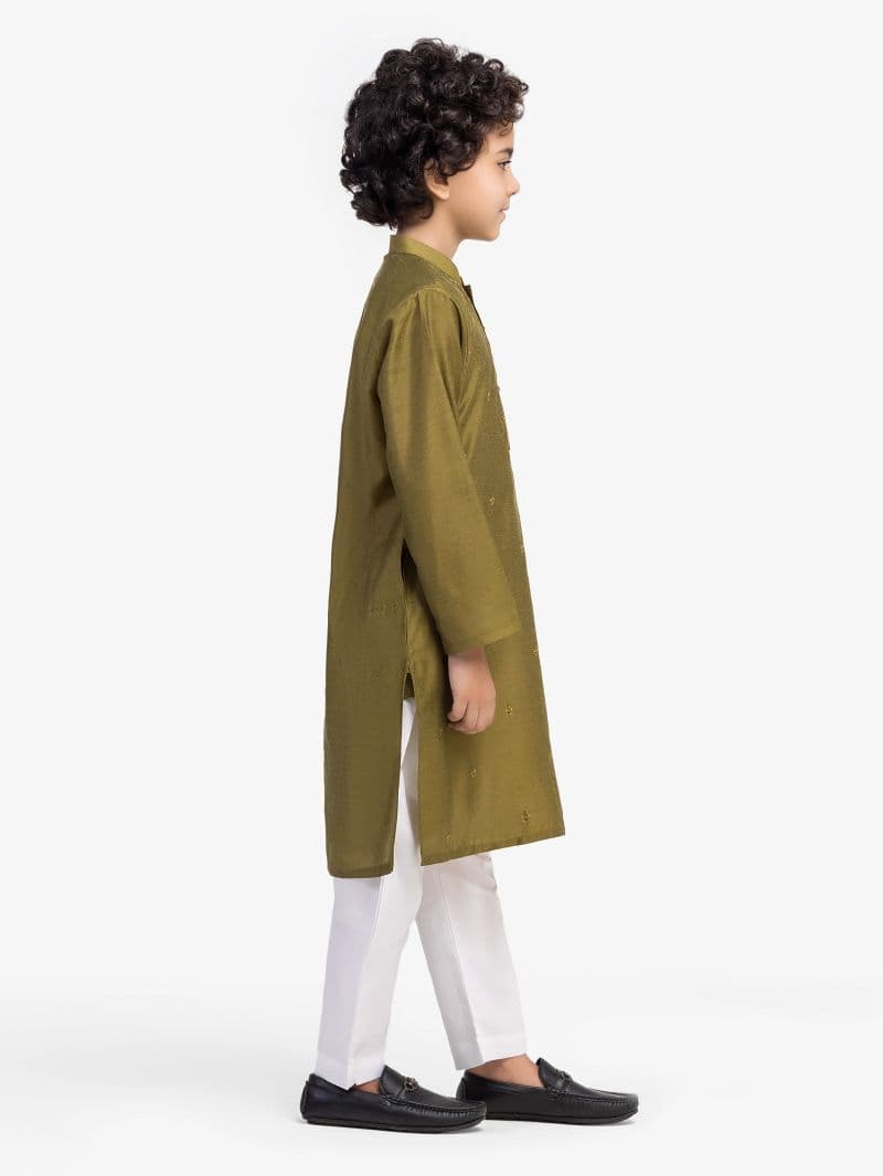 Embroidered Blended Kurta