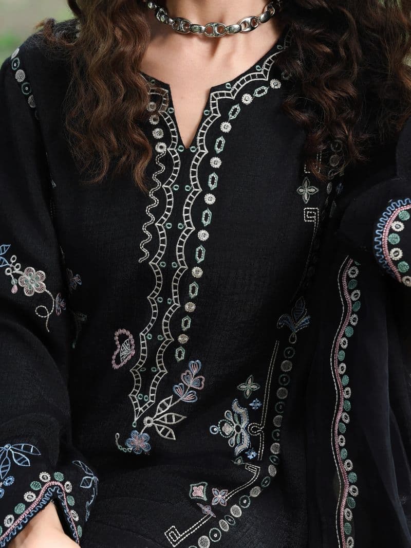 Embroidered Viscose Suit