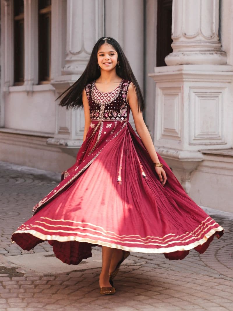 Embroidered Chanderi Suit