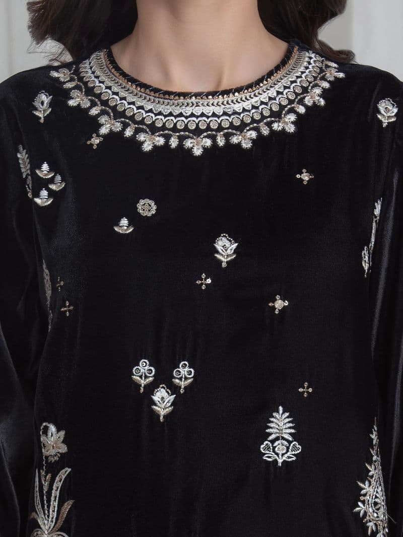 Embroidered Velvet Suit - EWU6V18-34092-3P thumbnail