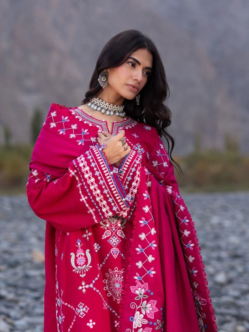 Embroidered Khaddar Suit - EWU6V11-34008-3P thumbnail
