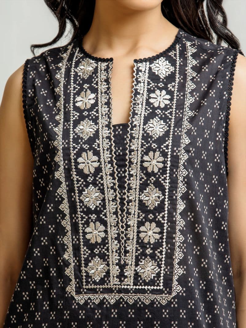 Embroidered Lawn Suit - EWU6V1-33006-3P thumbnail