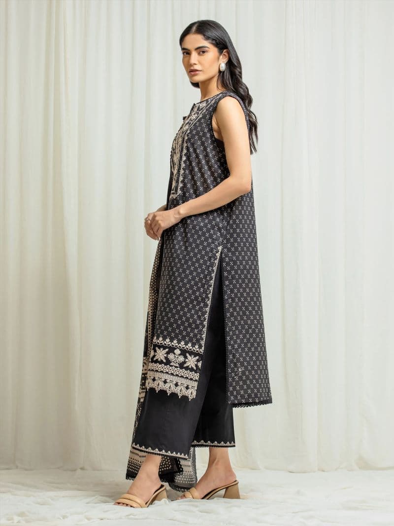 Embroidered Lawn Suit - EWU6V1-33006-3P thumbnail