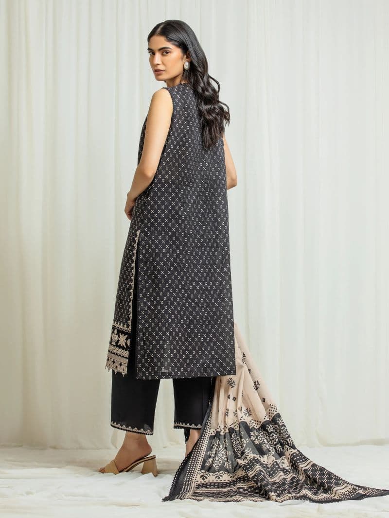 Embroidered Lawn Suit - EWU6V1-33006-3P thumbnail