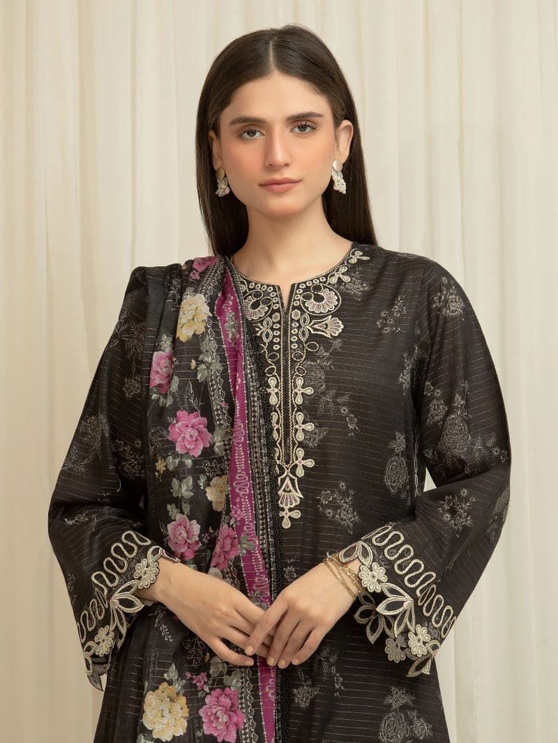 Embroidered Lawn Suit - EWU6V23-33401-3P thumbnail