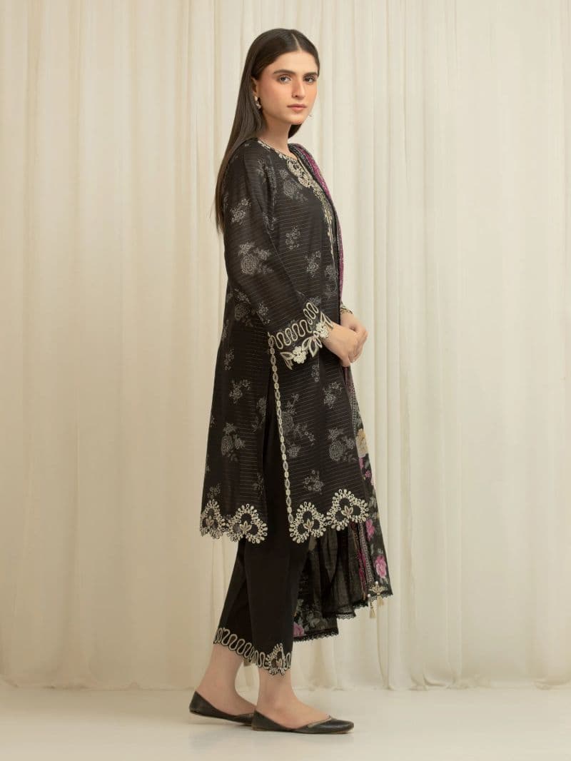 Embroidered Lawn Suit - EWU6V23-33401-3P thumbnail