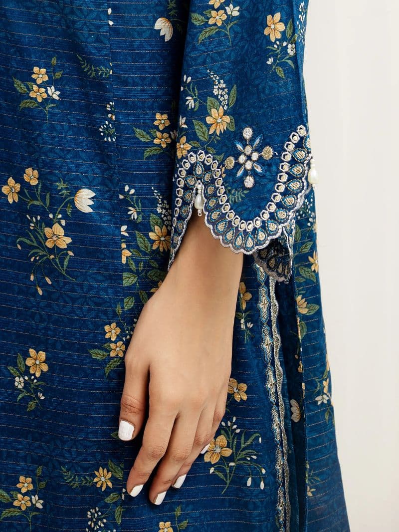 Embroidered Zari Lawn Suit - EWU6V23-33404-3P