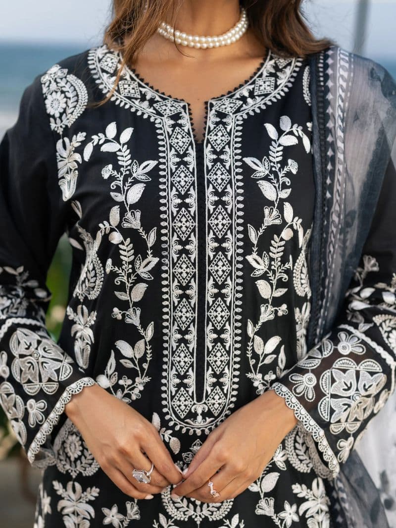 Embroidered Cambric Suit - EWU6V2-33449-3P thumbnail