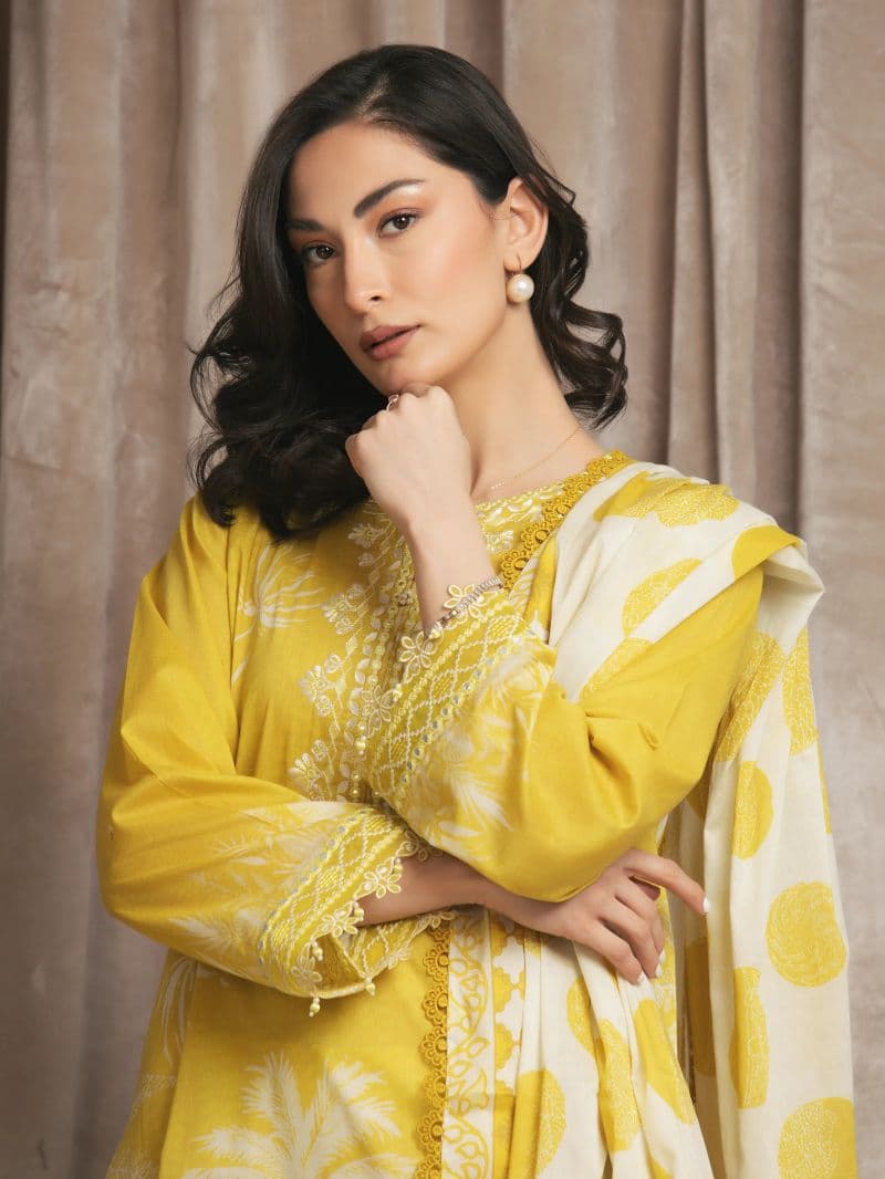 Embroidered Lawn Suit - EWU6V1-33011-3P thumbnail