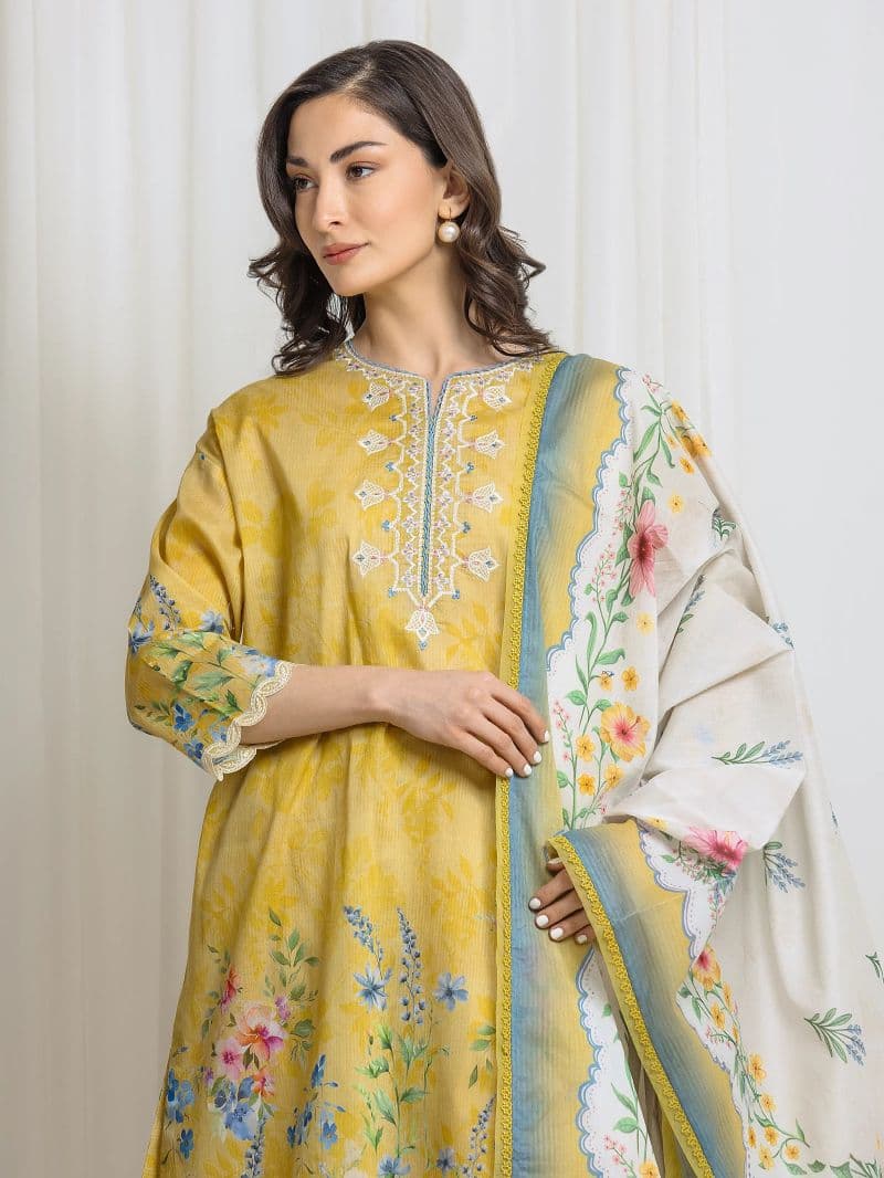 Embroidered Lawn Suit - EWU6V1-33007-3P thumbnail