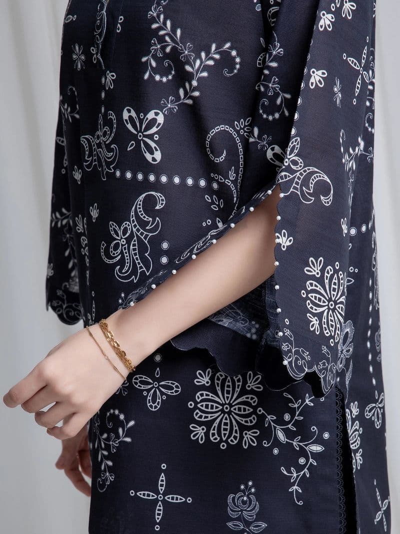 Printed Khaddar Suit - EWU6A3-37042-3P thumbnail