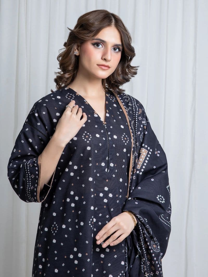 Printed Khaddar Suit - EWU6A3-37068-3P