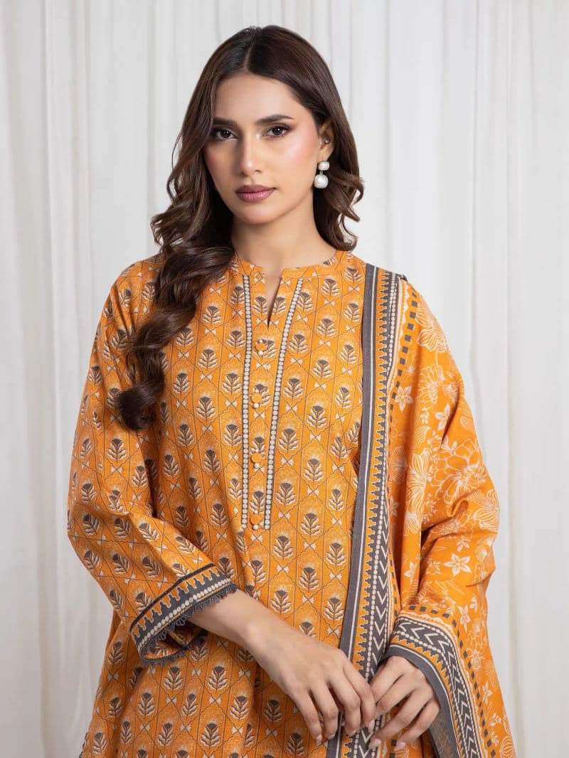 Printed Khaddar Suit - EWU6A3-37084-3P