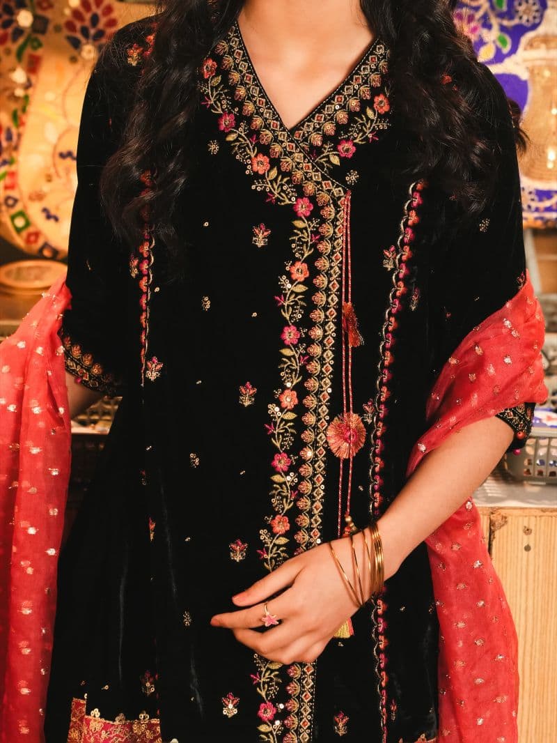 Embroidered Velvet Gharara Suit - EGTPLED5-50069-3P
