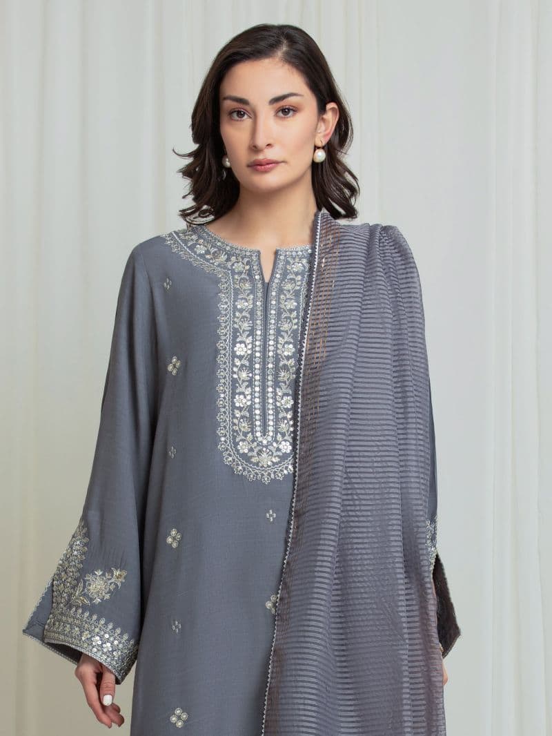 Embroidered Silk Suit - EWU6V16-32097-3P