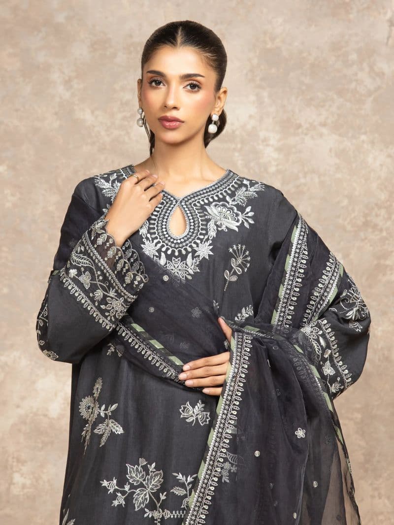 Embroidered Viscose Suit - EWU5V19-32047-3P