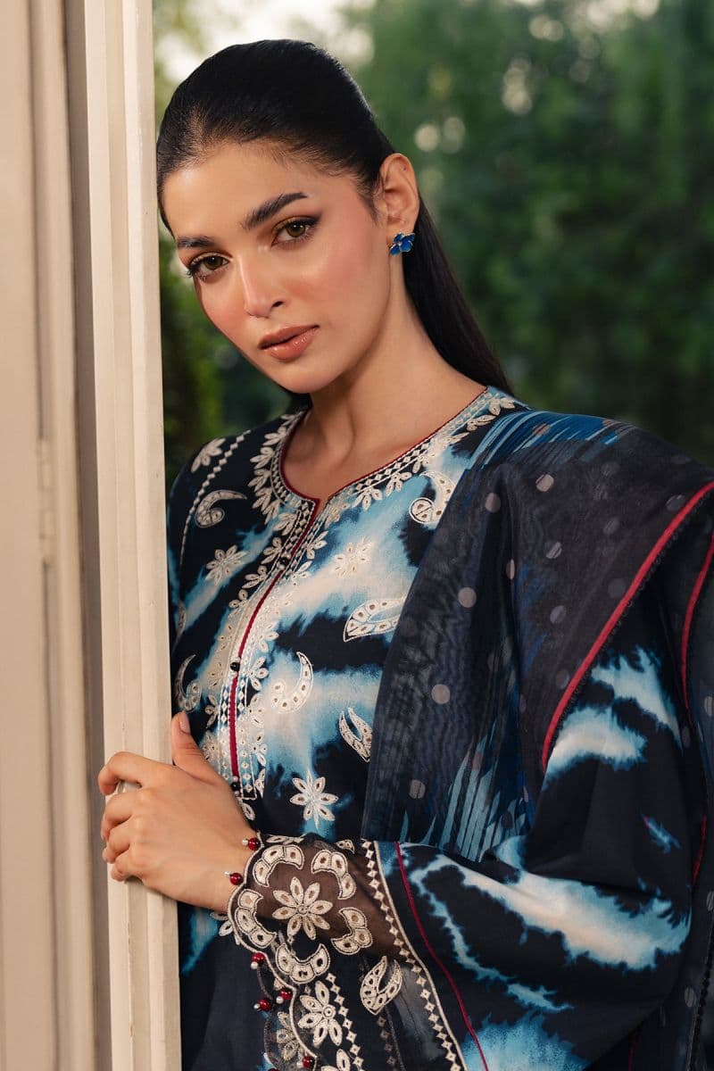 EMBROIDERED LAWN USE-9363