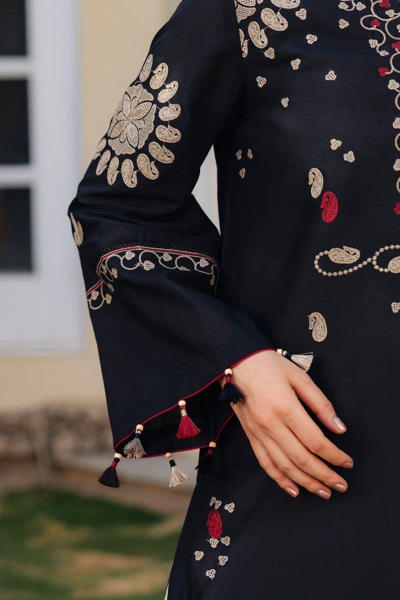 Embroidered Cambric Ready-to-Wear Suit (RTW-1326)