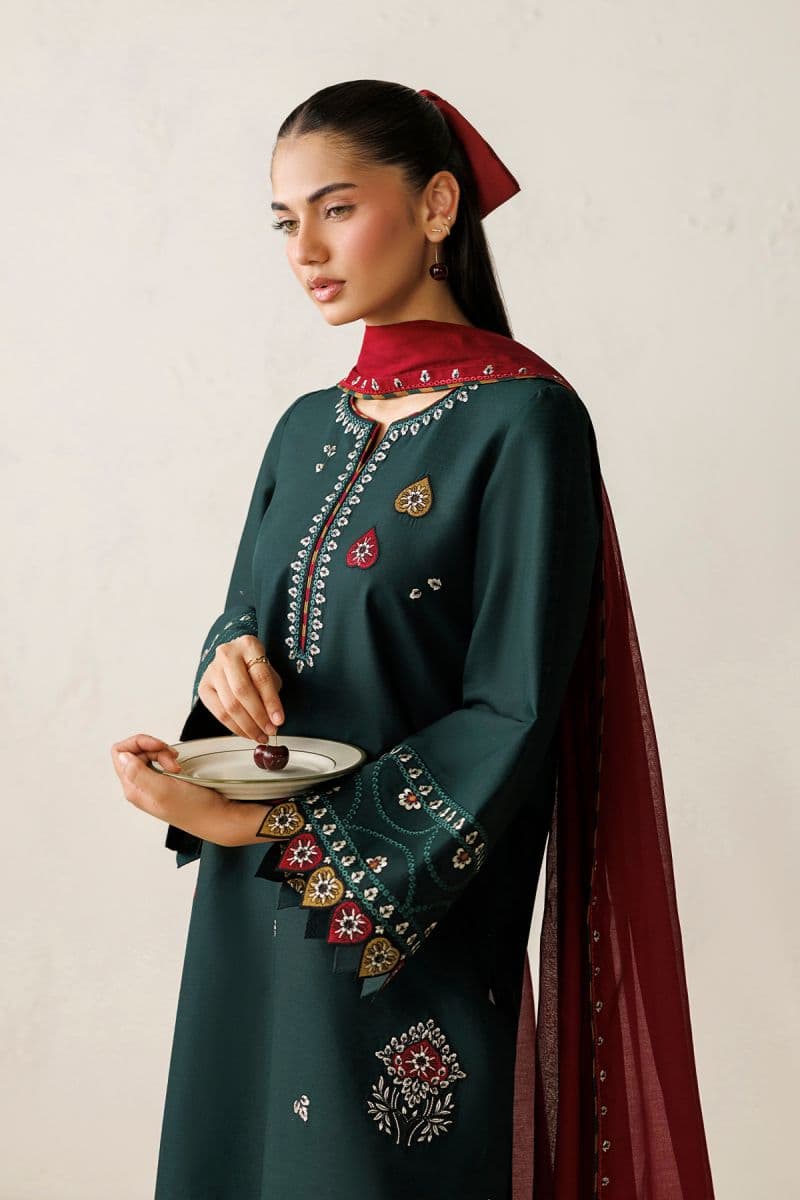 EMBROIDERED LAWN USE-9395