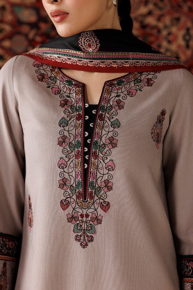 EMBROIDERED PREMIUM KHADDAR UW-0254 thumbnail