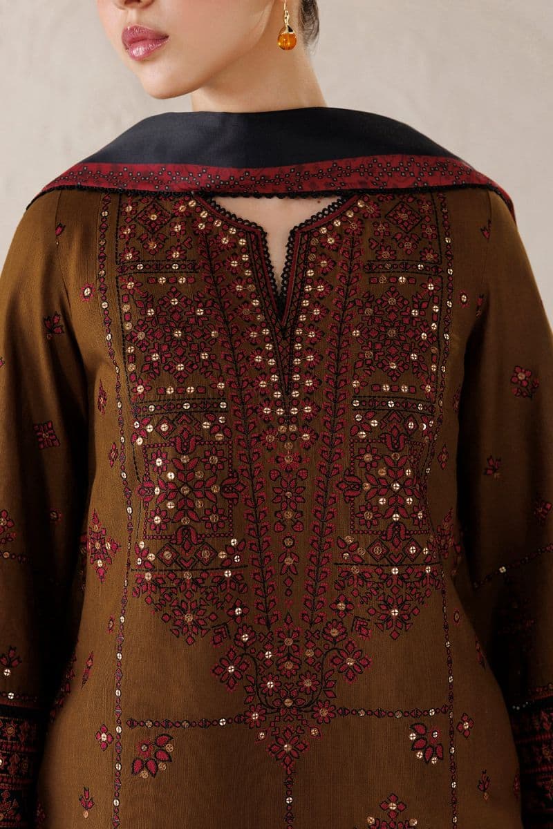 EMBROIDERED PREMIUM KHADDAR UW-0297