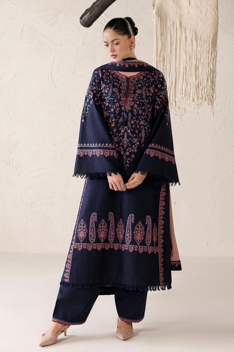 EMBROIDERED PREMIUM KHADDAR UW-0290