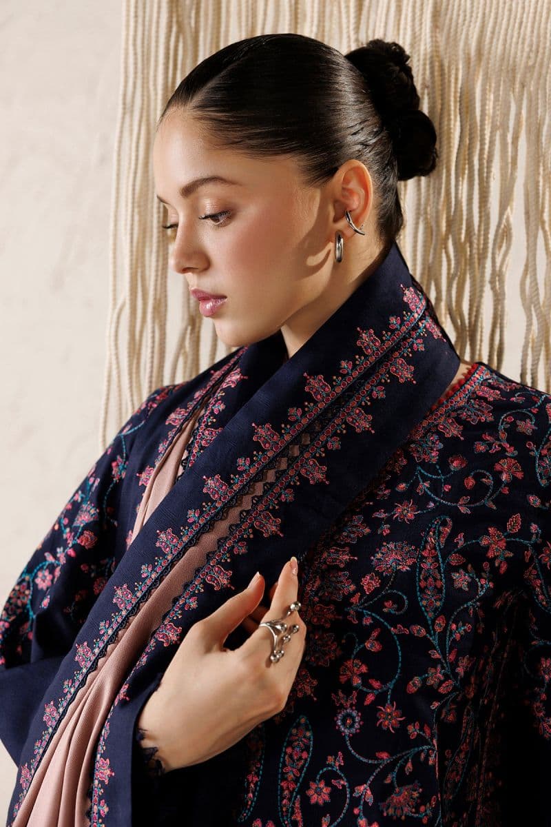 EMBROIDERED PREMIUM KHADDAR UW-0290