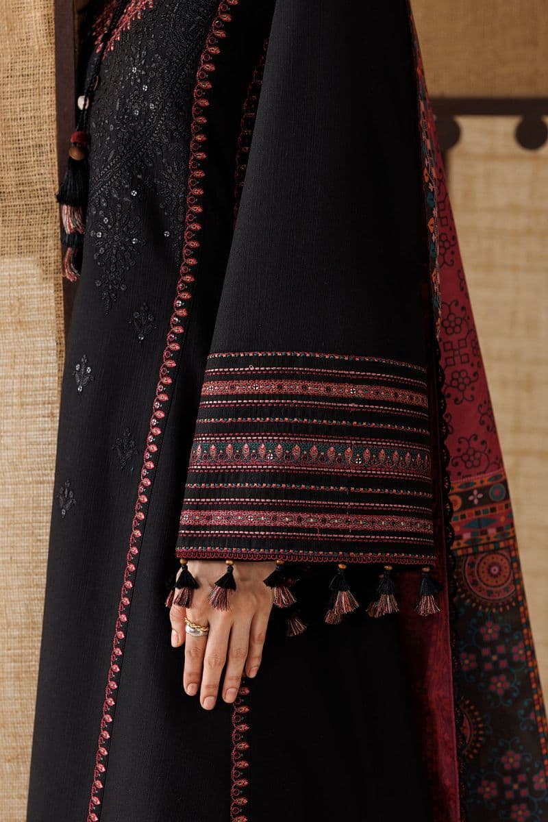 EMBROIDERED PREMIUM KHADDAR UW-0253