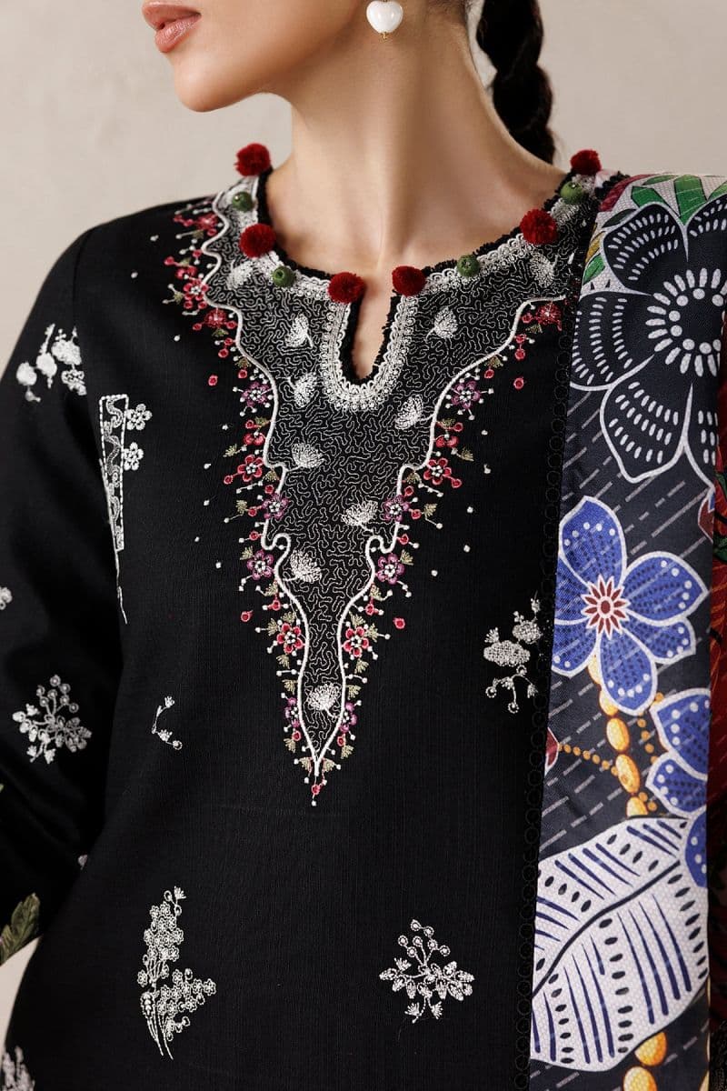 EMBROIDERED PREMIUM KHADDAR UW-0294