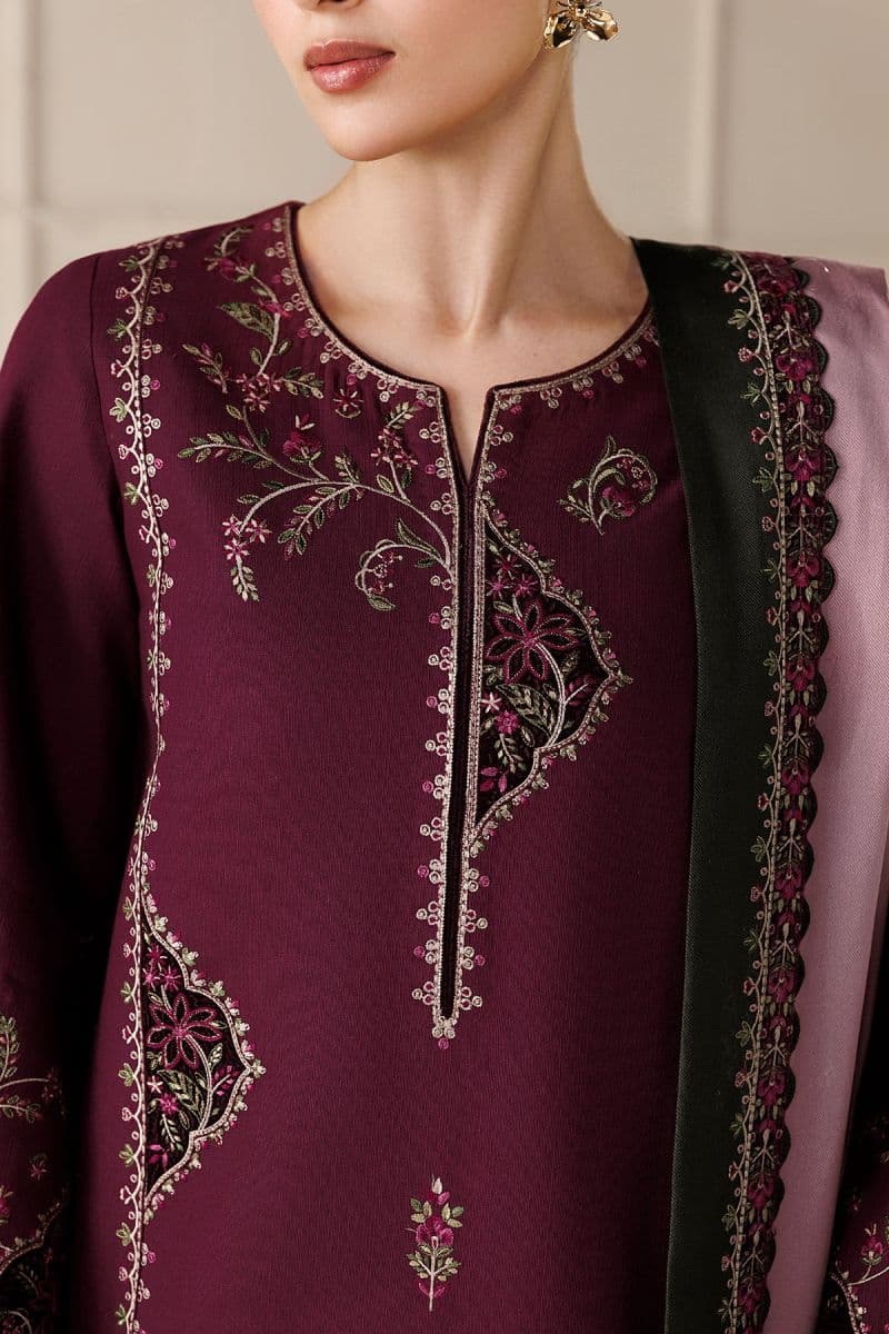 EMBROIDERED PREMIUM KHADDAR UW-0288