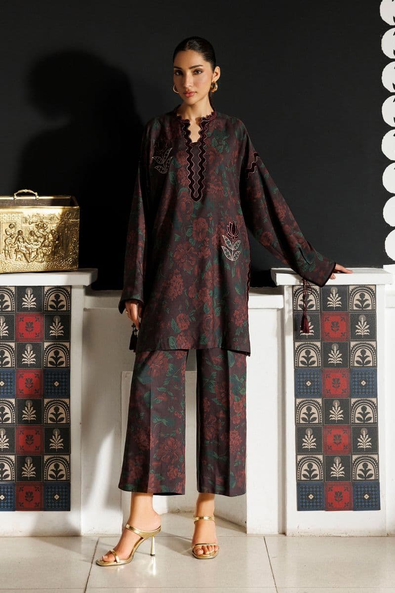 Embroidered Velvet Ready-to-Wear Suit (RTW-1330)
